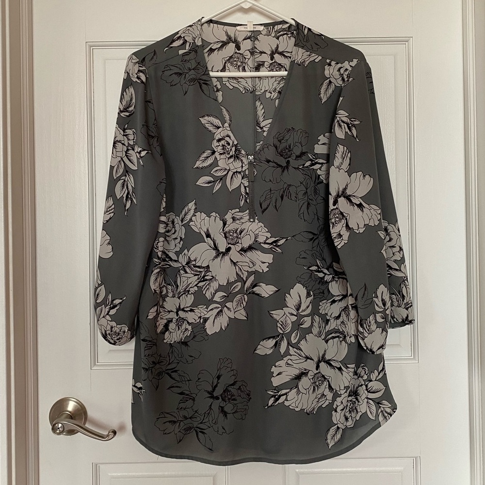 Floral Gray Women's Top